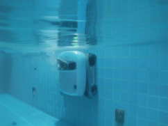                爱普生陀螺仪模块助力智能泳池清洁机器人导航方案